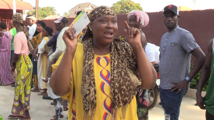 AYE.00_00_10_07.Still004