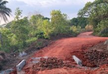 Télimélé : Le pont en état d’effondrement vers la rentrée du centre ville en cours de reconstruction